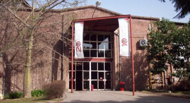 Docentes y no docentes de la Universidad Nacional de Quilmes se suman al paro docente de 48 horas
