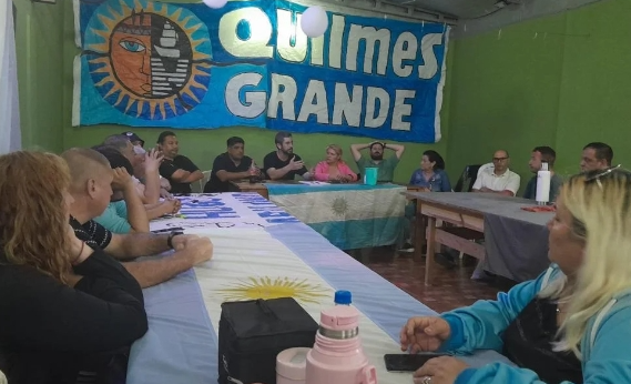 El «Frente Quilmes Grande» realizó un plenario para respaldar a Axel Kicillof