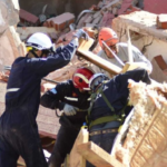 Bomberos Voluntarios de Quilmes se suman al rescate tras el derrumbe en Villa Gesell