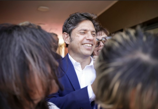 Axel Kicillof lanzó  movimiento  derecho al futuro acompañado por intendentes y hubo repercusiones.