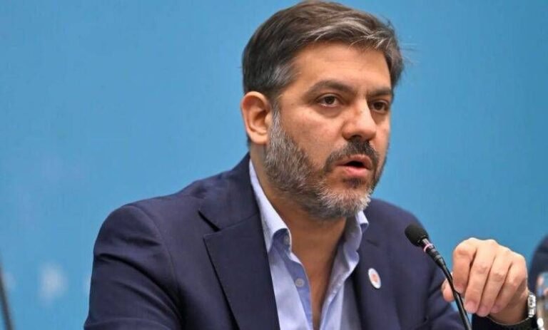 ESCANDALO: La mano derecha de Kicillof se negó a hacerse un control de alcoholemia utilizando el vehículo oficial