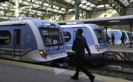 Paro general de la CGT: qué pasará con los colectivos, trenes, subtes y vuelos el jueves 10 de abril 2025