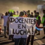 Paritarias:Kicillof acordó con los estatales , pero los docentes anuncian movilización para el jueves 22