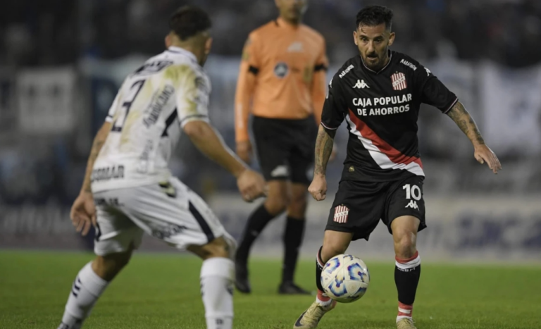 Durisima derrota de Quilmes como local ante San Martin de Tucuman.