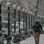 Llegó la nieve a Buenos Aires: a qué hora y en qué lugares del AMBA se esperan nevadas